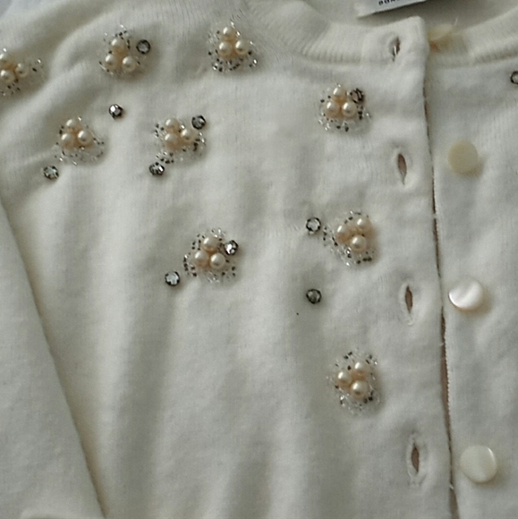 Beautiful, Vintage Shabby Chic Cardigan Sweater - Picture 2 of 4